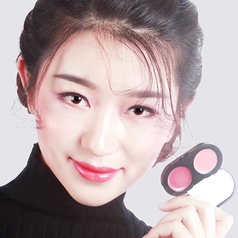blush cream with mould