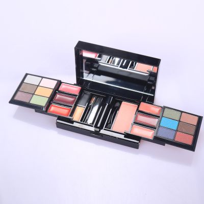 Make up kit