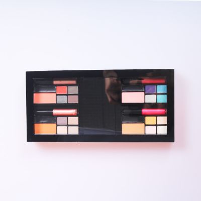 Make up kit