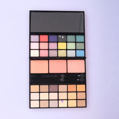 Make up kit