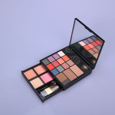 Make up kit
