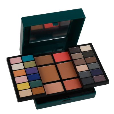 Make up kit