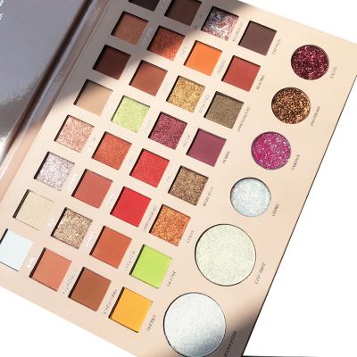 Make up kit