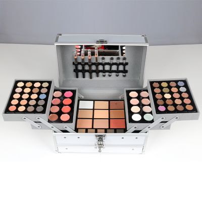 Make up kit